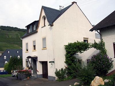 ベルンカステル・クース Anneliese Schmitgen Bed & Breakfast エクステリア 写真